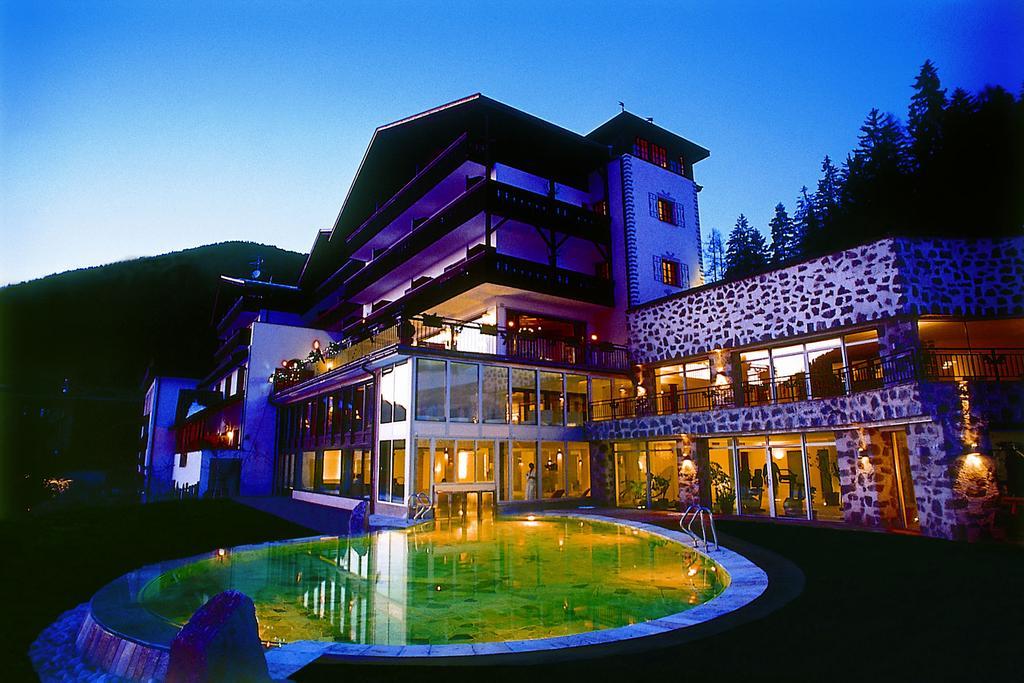 Romantik Hotel Post Нова Леванте Екстериор снимка