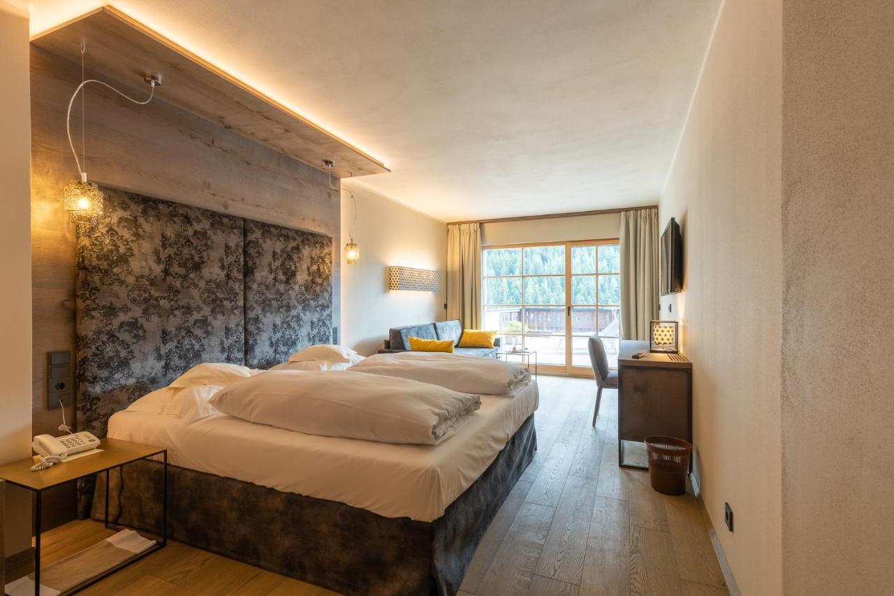 Romantik Hotel Post Нова Леванте Екстериор снимка